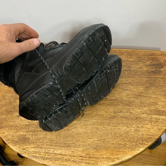 UGG Women Black Winter waterproof Boots - Picture 10 of 12